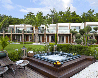 Ortunc Hotel - Cunda Island (Adult Only) - Ayvalik - Building