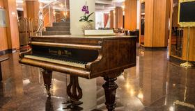 Hotel Class - Bucharest - Lobby