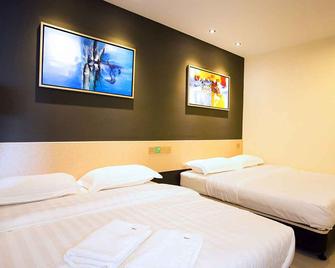 One Avenue Hotel - פטאלינד ג'איה - חדר שינה