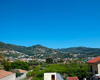 In Riva al Mare B&B - Capo d'Orlando - Außenansicht