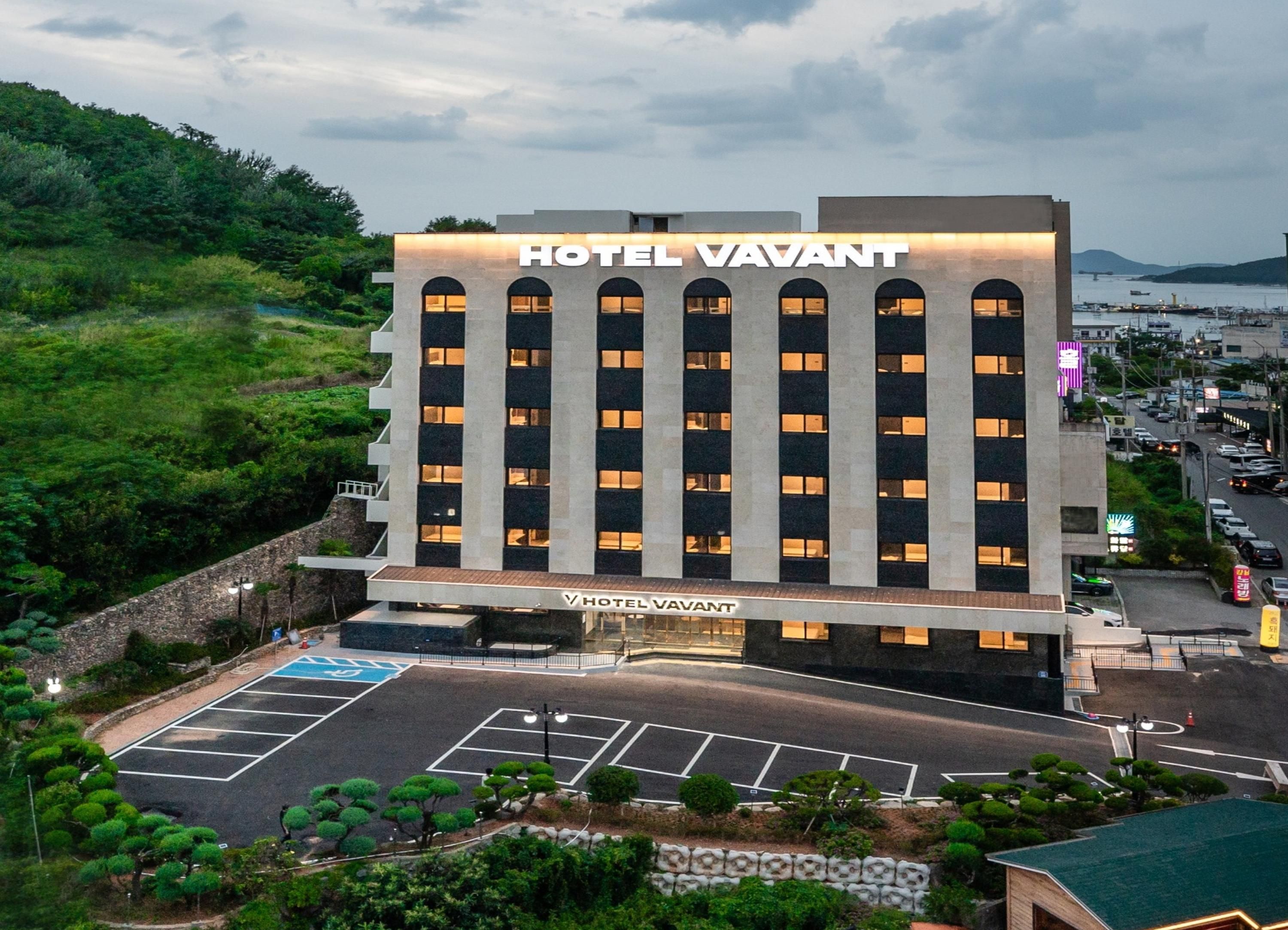Vavant Tourist Hotel - Mokpo - Building