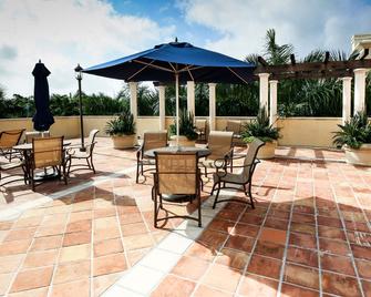 Pelicanstay in Coral Gables Miami - Корал-Ґейблз - Патіо
