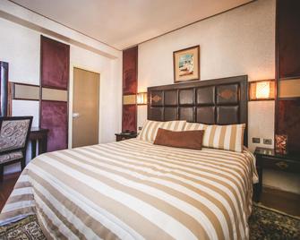 Hotel Bab Mansour - Meknès - Schlafzimmer