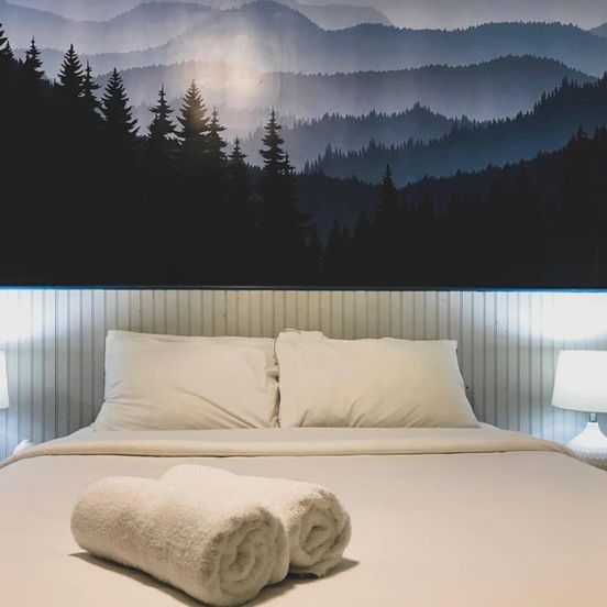 Bedroom view of Pembroke Inn