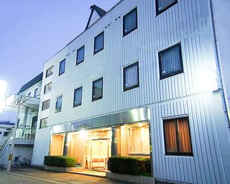 Ebisu Hotel - Ina - Gebäude