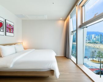 Gray 193 Hotel - Busan - Bedroom
