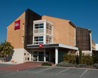ibis Golfe de Saint-Tropez - Cogolin - Building