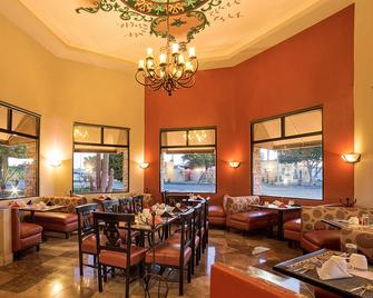 Hotel Araiza Mexicali - מחיקלי - מסעדה