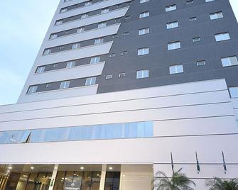 Hotel Maestro Premium Cascavel - Cascavel - Edifício