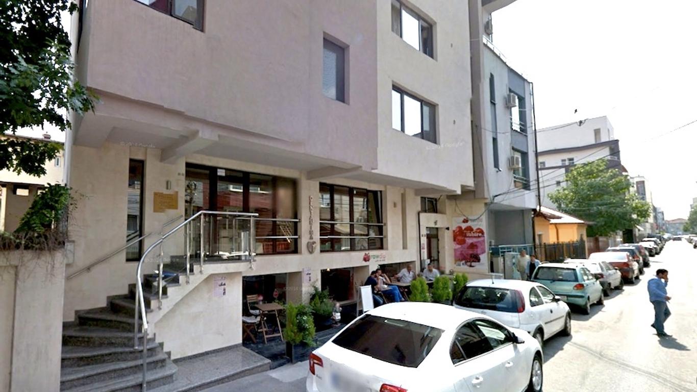 Azza Aparthotel