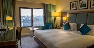 DoubleTree by Hilton London - Victoria - London - Bedroom
