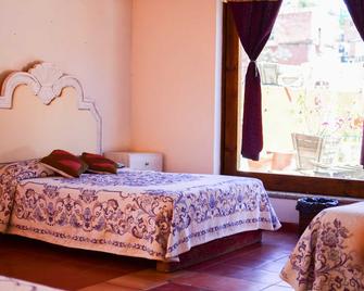 La Fuente Guanajuato - Hostel - גואנחואטו - חדר שינה