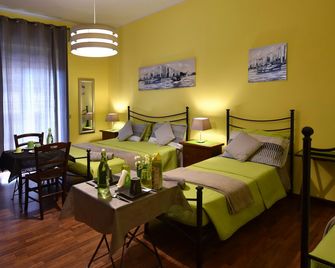 Cerdena Rooms - Bed and Breakfast - Cagliari - Bedroom