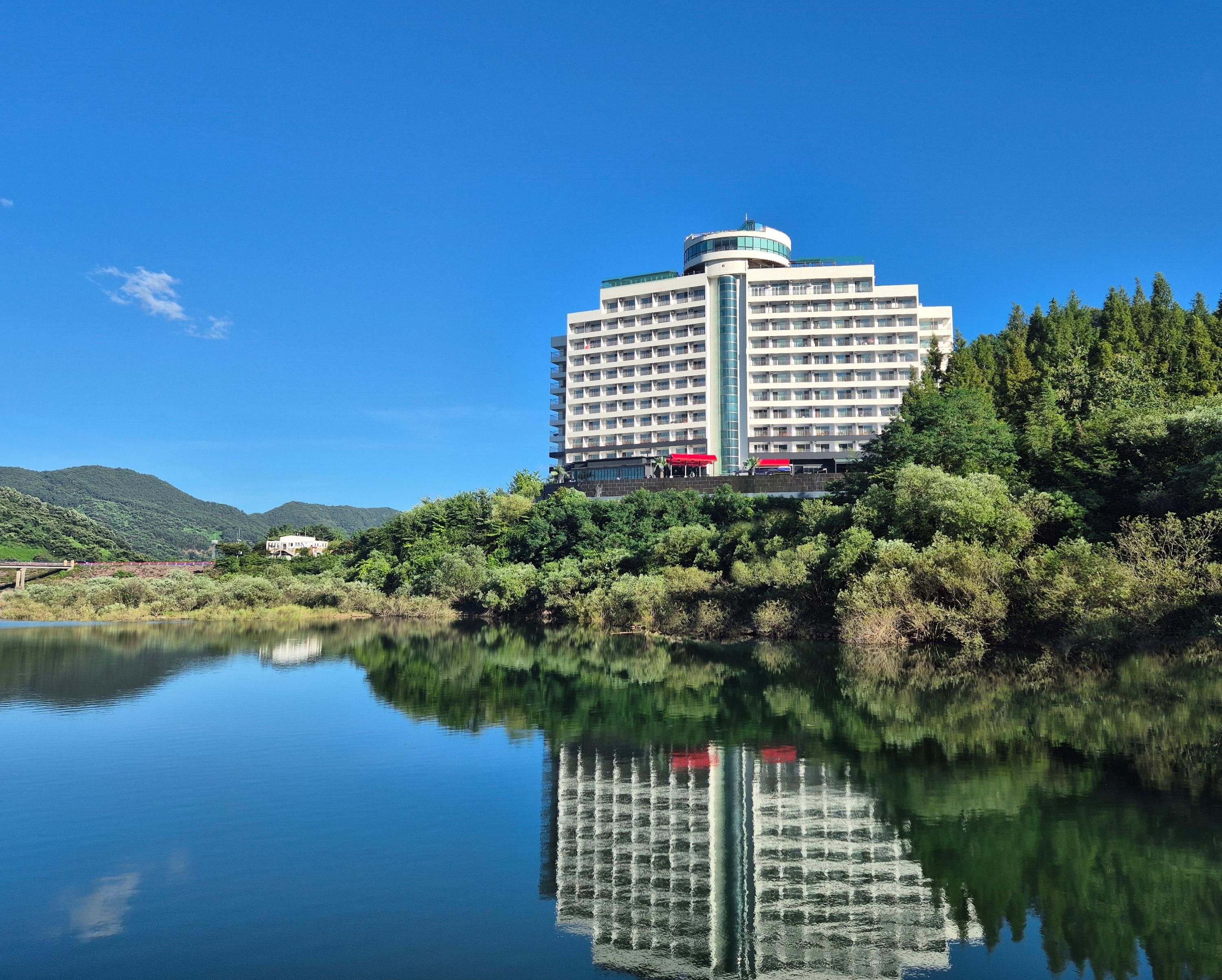 فايفايس ريزورت