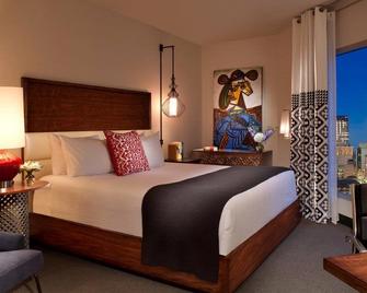 Hotel Contessa - Luxury Suites on the Riverwalk - San Antonio - Bedroom