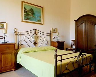 B&B Il Giardino Dei Mandarini - מודיקה - חדר שינה