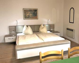 Hotel Seerose Garni Wolfgangsee - Sankt Wolfgang im Salzkammergut - Bedroom