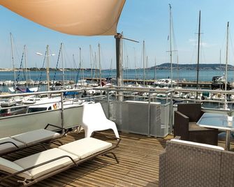 A La Voile Blanche - Mèze - Balkon