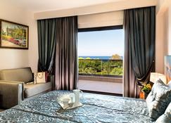 Pomegranate Wellness Spa Hotel - Nea Poteidaia - Bedroom