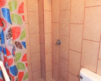 Hostal Yaku Montañita - Montañita (Guayas) - Baño