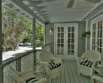 Seahorse Cottages on Sanibel - Adults Only - Sanibel - Patio