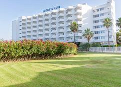Eix Lagotel - Can Picafort - Building