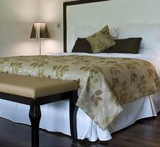 21212 Restaurant with Rooms