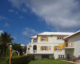 Windsong Guest Apartments - Hamilton - Building