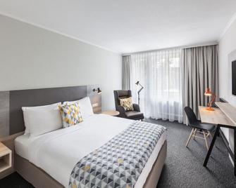 Holiday Inn Munich - South - Munich - Bedroom