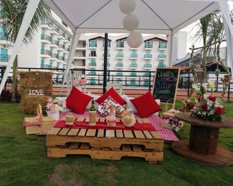 Hotel Majam's Resort - San Gil - Patio