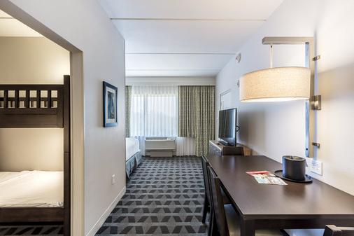 Towneplace Suites By Marriott At Seaworld Ab 101 2 4 9