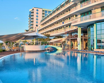 Berlin Golden Beach Hotel - Varna - Pool