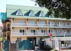 Hotel Victoria - Adler - Building