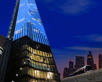 The Continent Hotel Bangkok By Compass Hospitality - Bangkok - Building