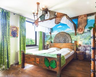 Heide Park Abenteuerhotel - Soltau - Schlafzimmer