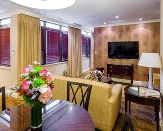 Radio City Apartments - New York - Living room