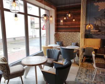Hotel Stadt Cuxhaven - Cuxhaven - Salon