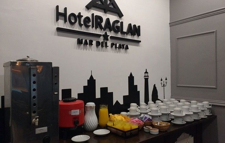 Hotel Raglan - מאר דל פלטה - בופה