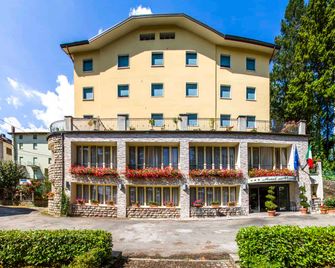 Hotel Miravalle 2000 - Lizzano in Belvedere - Building