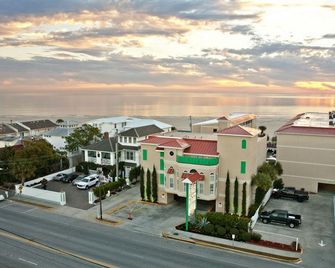 Desoto Beach Hotel - Tybee Island - Näkymät ulkona
