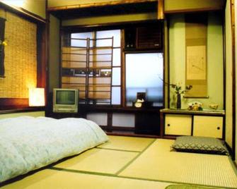 Tama Ryokan - Tokyo - Soverom