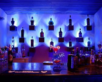 Kasauli Nature Inn - 格紹利 - 酒吧