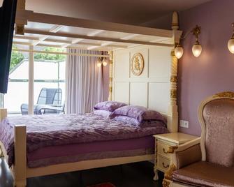 B&B Saint-Georges -Located in the city centre of Bruges- - Μπριζ - Κρεβατοκάμαρα