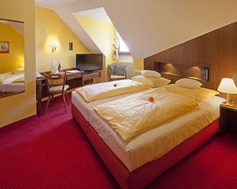 Brauerei-Gasthof Hotel Post - Nesselwang - Bedroom