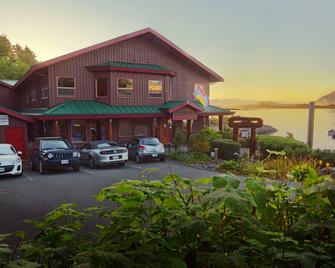Whalers on the Point Guesthouse - Tofino - Byggnad