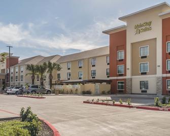 Comfort Inn Edinburg - Edinburg - Building