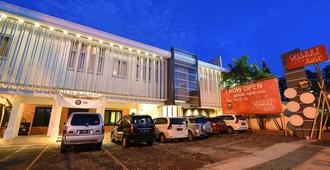 The Cherry Homes Hotel and Residence - Bandung