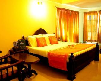 Hotel Hill View - Madikeri - Living room