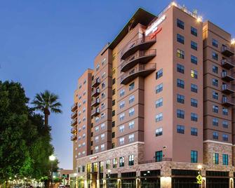 Residence Inn by Marriott Tempe Downtown/University - Tempe - Κτίριο