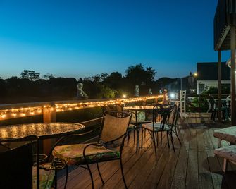 Cape Cod Ocean Manor - Hyannis - Patio
